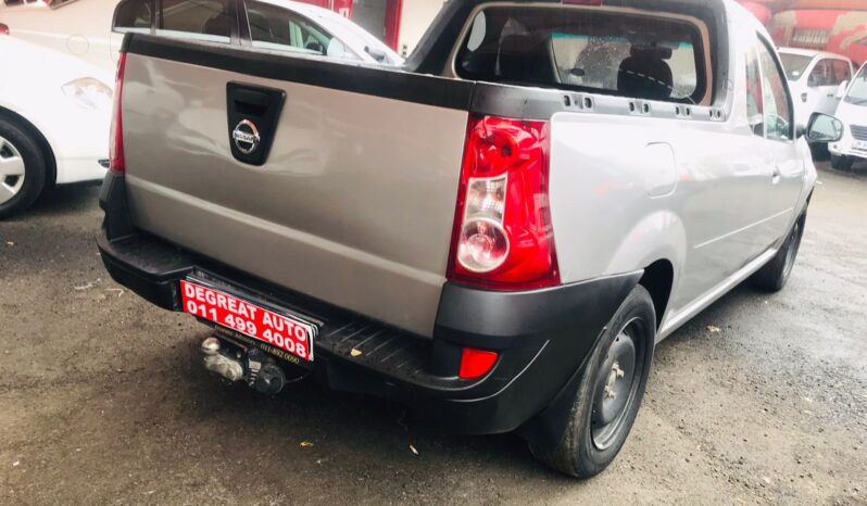 
								NISSAN NP200 full									