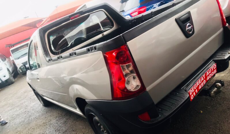 
								NISSAN NP200 full									