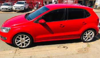 
									POLO VIVO full								